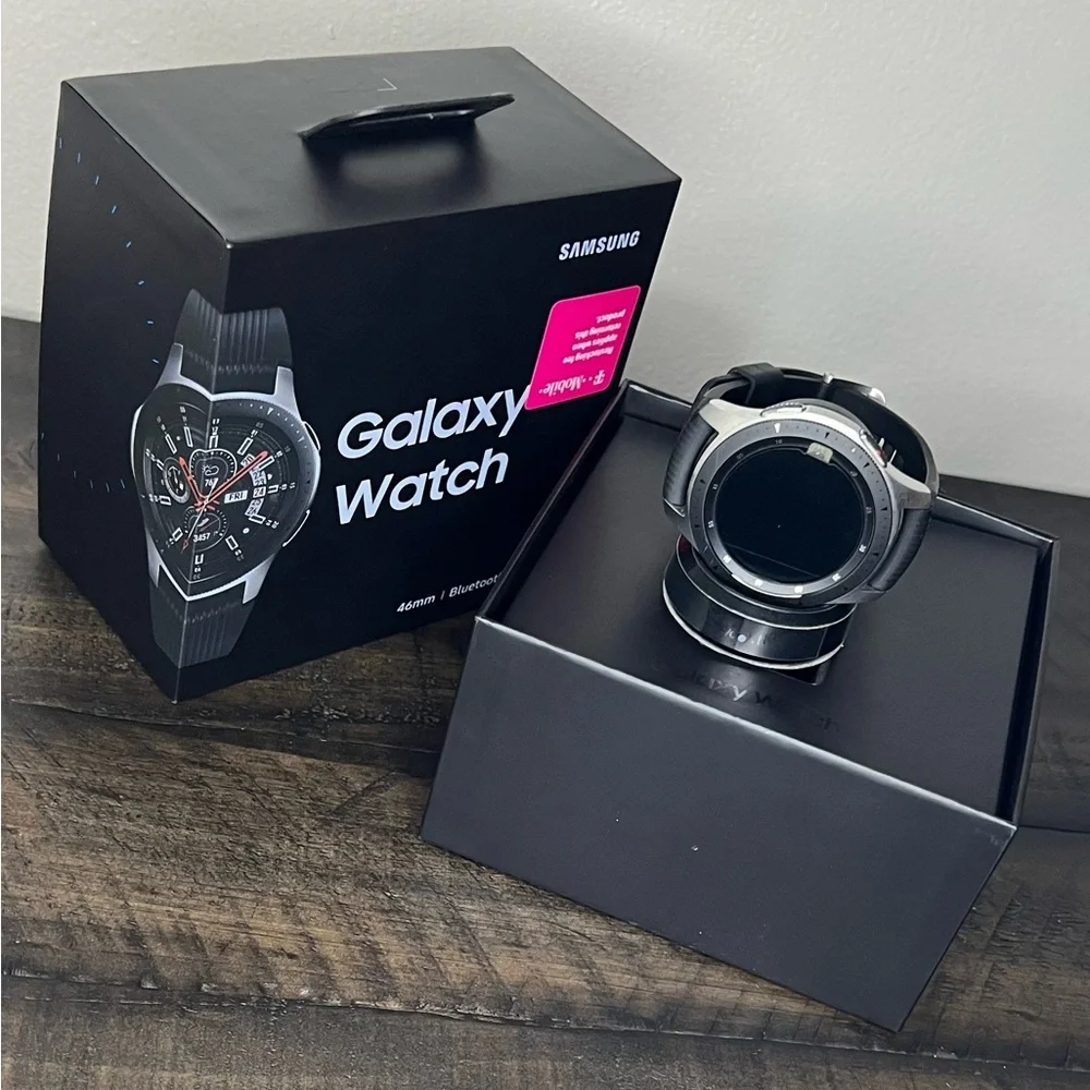 Samsung Galaxy Watch - Silver 46mm | Bluetooth + LTE